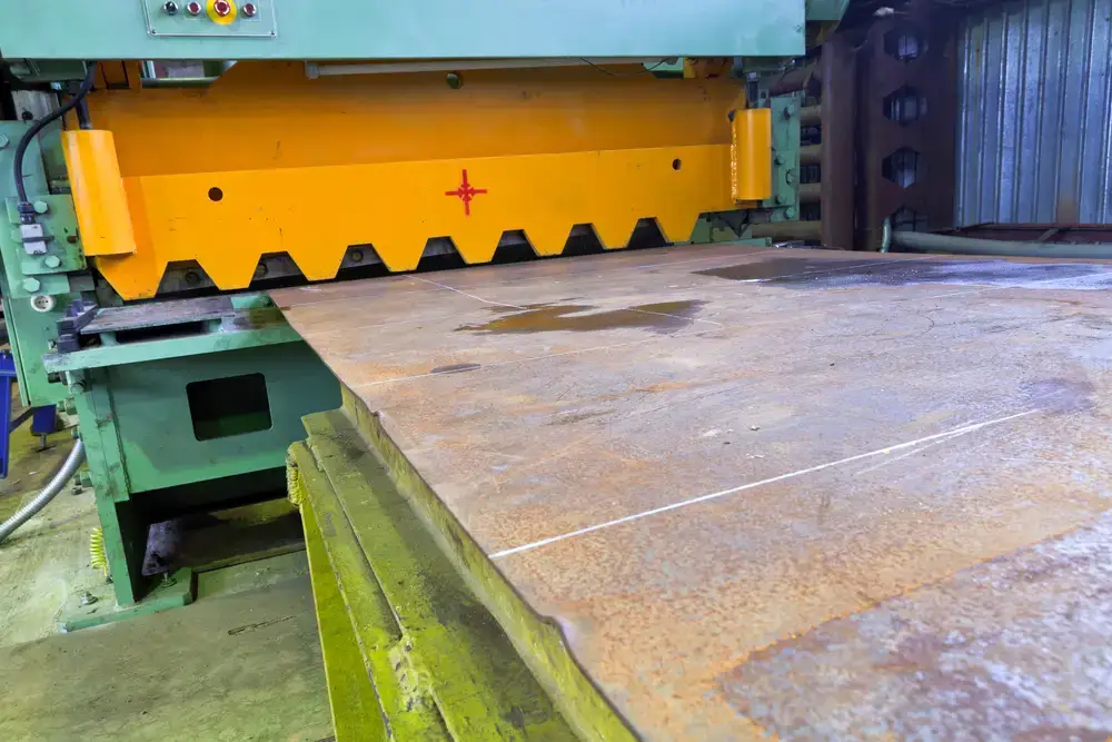 Рубка гильотиной